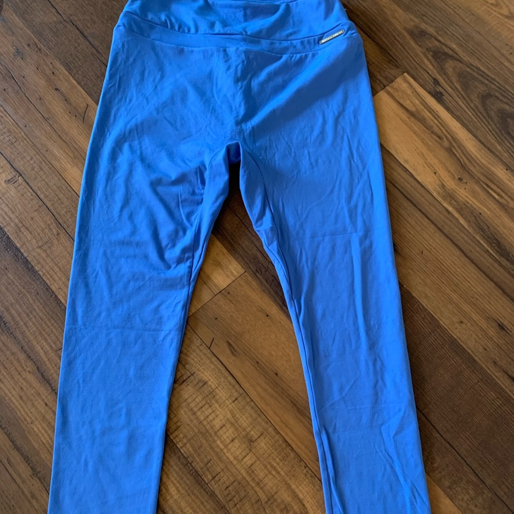 Whitney Simmons leggings GYMSHARK